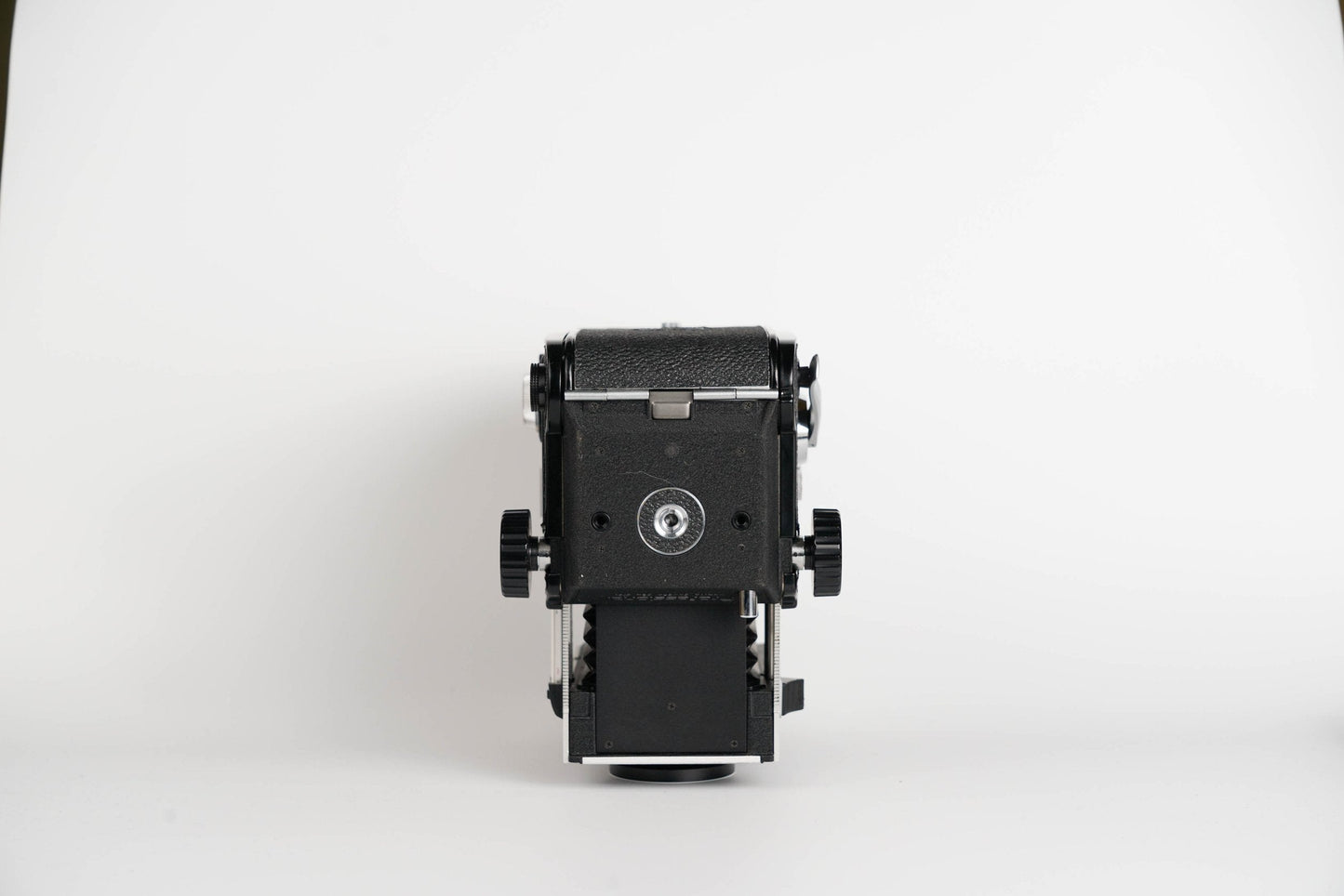 Mamiya C330 Professional | Sekor 80mm f2.8 (Blue Dot)