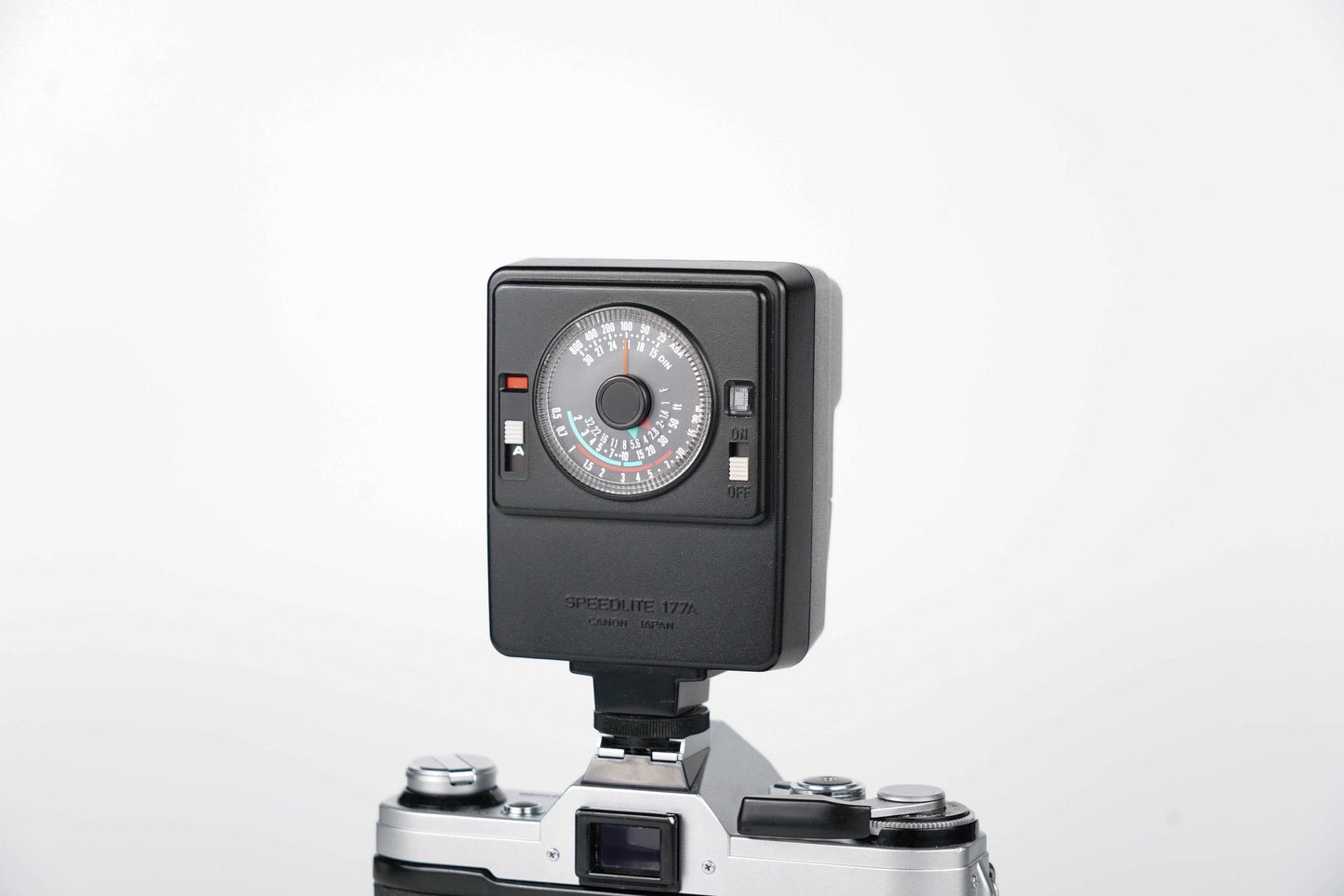 Canon Speedlite 177A w/ Case