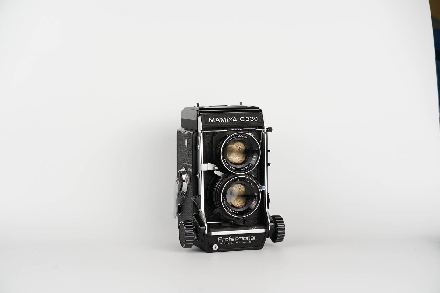 Mamiya C330 Professional | Sekor 80mm f2.8 (Blue Dot)