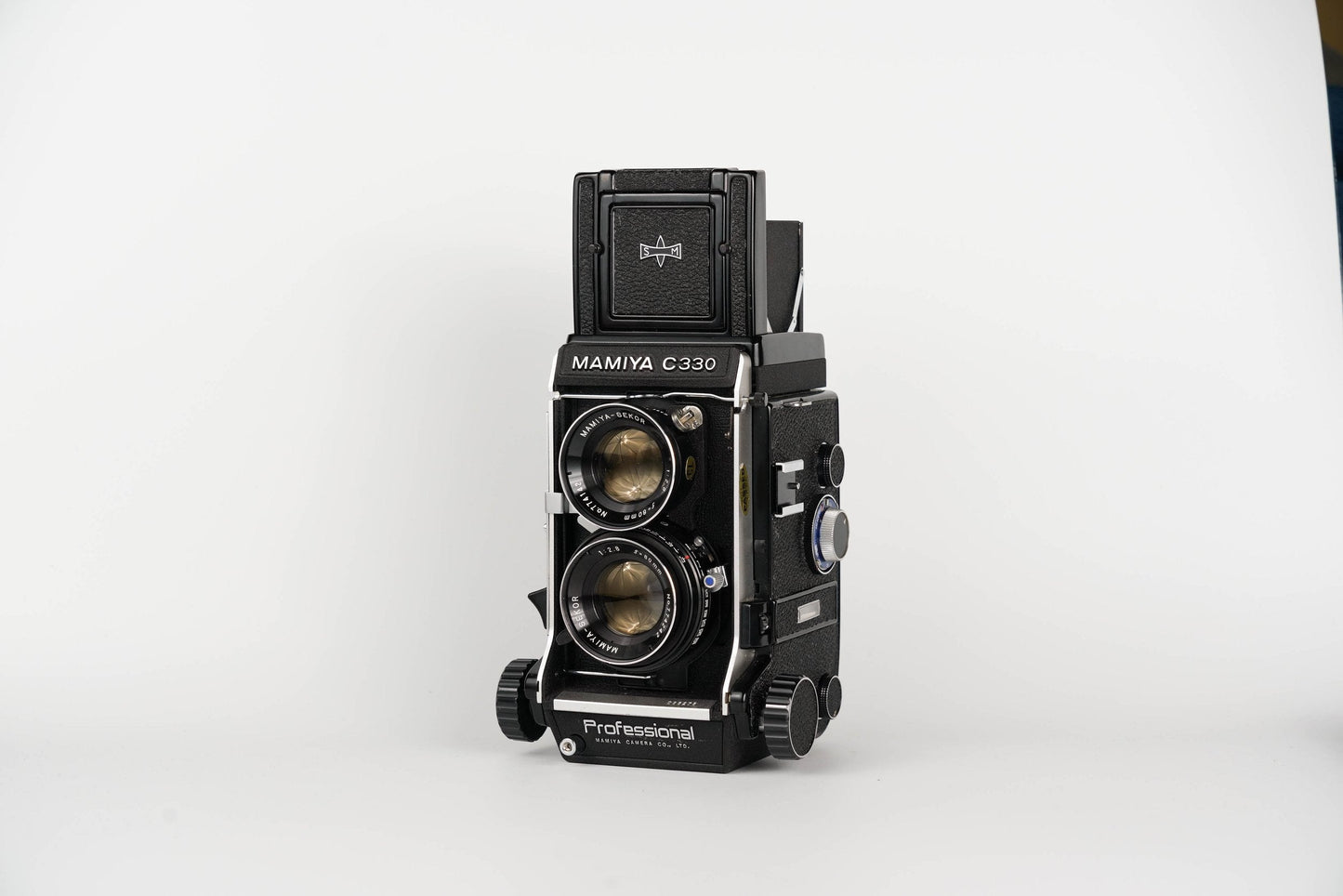 Mamiya C330 Professional | Sekor 80mm f2.8 (Blue Dot)