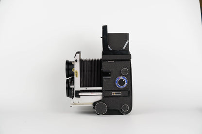 Mamiya C330 Professional | Sekor 80mm f2.8 (Blue Dot)